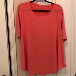 Chico ultimate tee- 10o% polyester XL